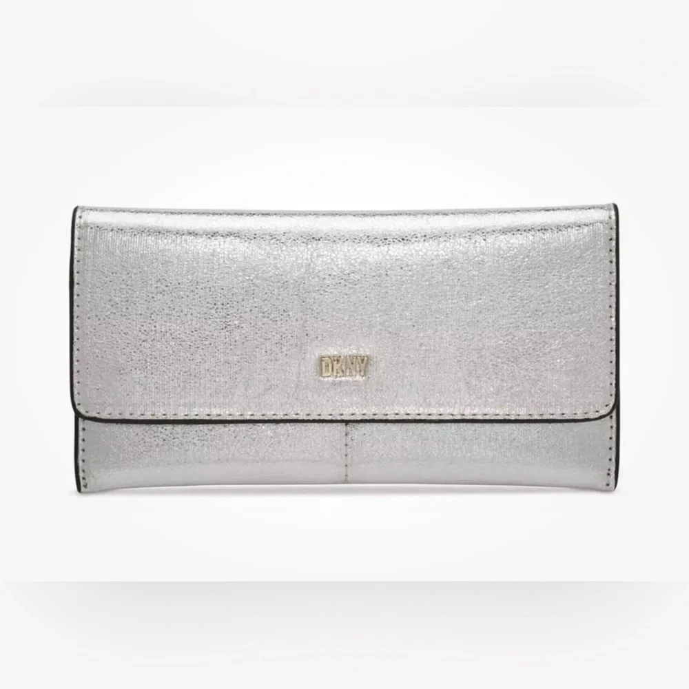 DKNY Silver Lumen 3 piece set, gift box, wallet, card holder, earbud case New